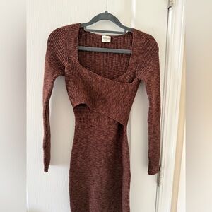 Abercrombie & Fitch Long Sleeve Ribbed Dress in Brown